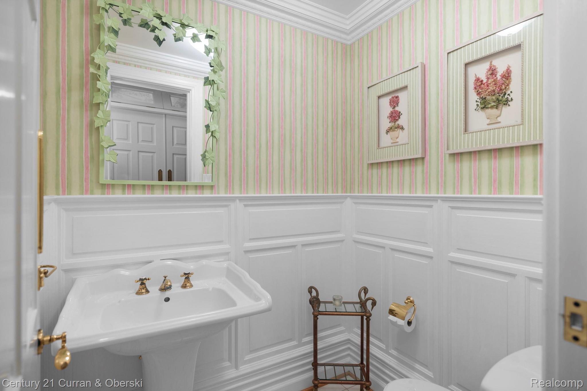 Mullett Township, Michigan, 49749, United States, 10 Bedrooms Bedrooms, ,14 BathroomsBathrooms,Residential,For Sale,1987359