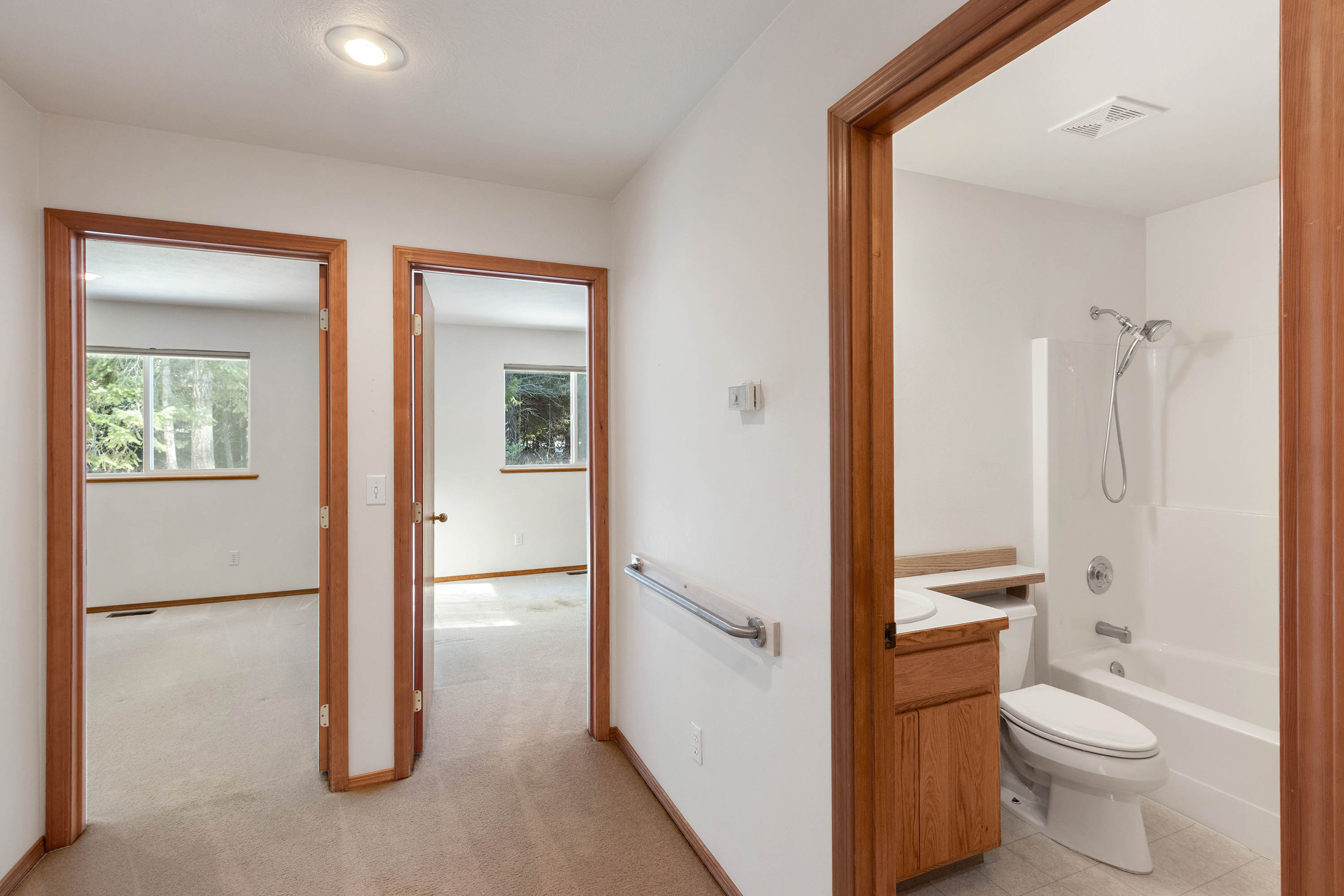 Sandpoint, Idaho, 83864, United States, 3 Bedrooms Bedrooms, ,2 BathroomsBathrooms,Residential,For Sale,2012104