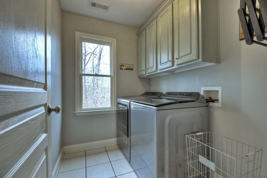 Talking Rock, Georgia, 30175, United States, 4 Bedrooms Bedrooms, ,4 BathroomsBathrooms,Residential,For Sale,1692764