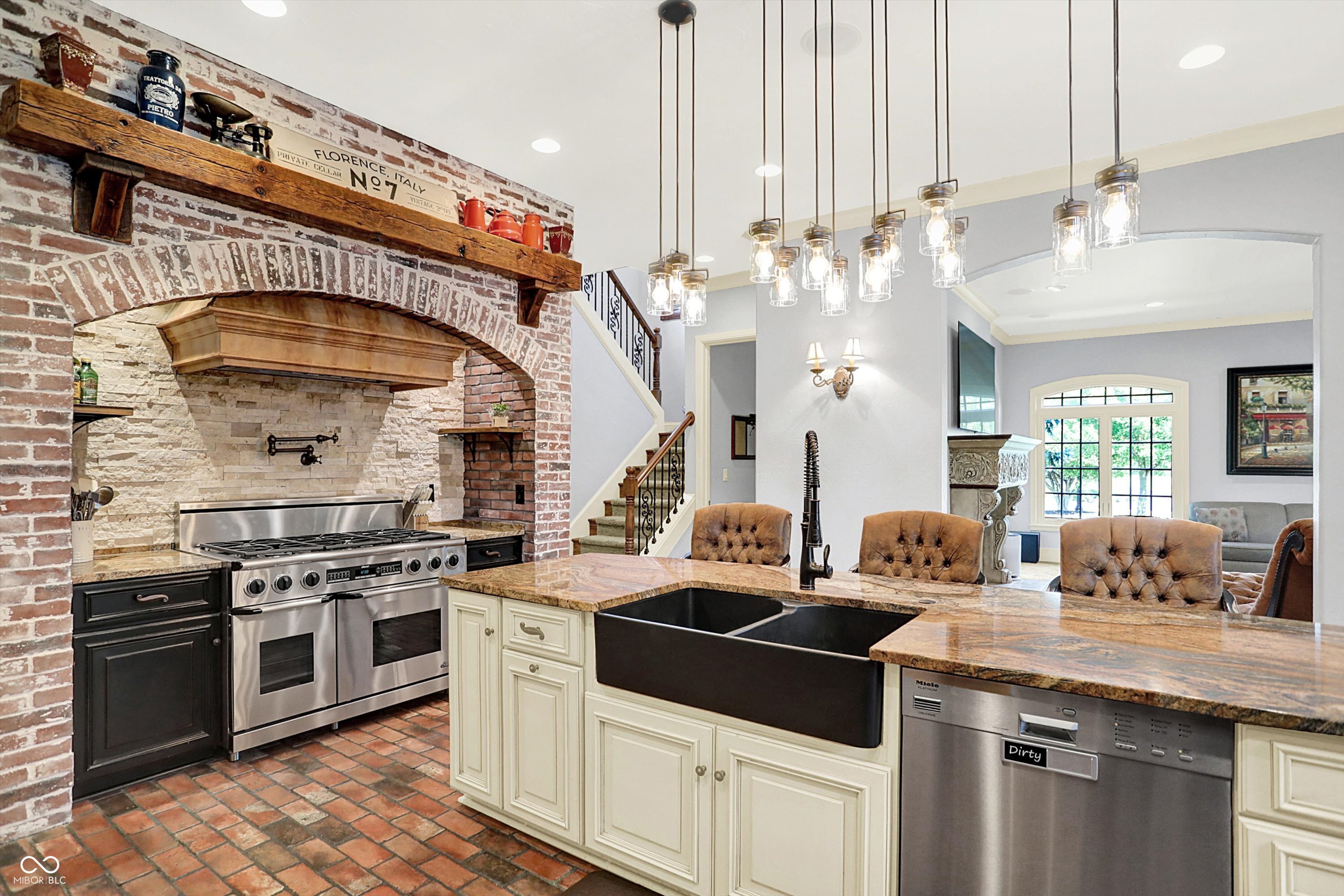 Zionsville, Indiana, 46077, United States, 4 Bedrooms Bedrooms, ,6 BathroomsBathrooms,Residential,For Sale,1978163