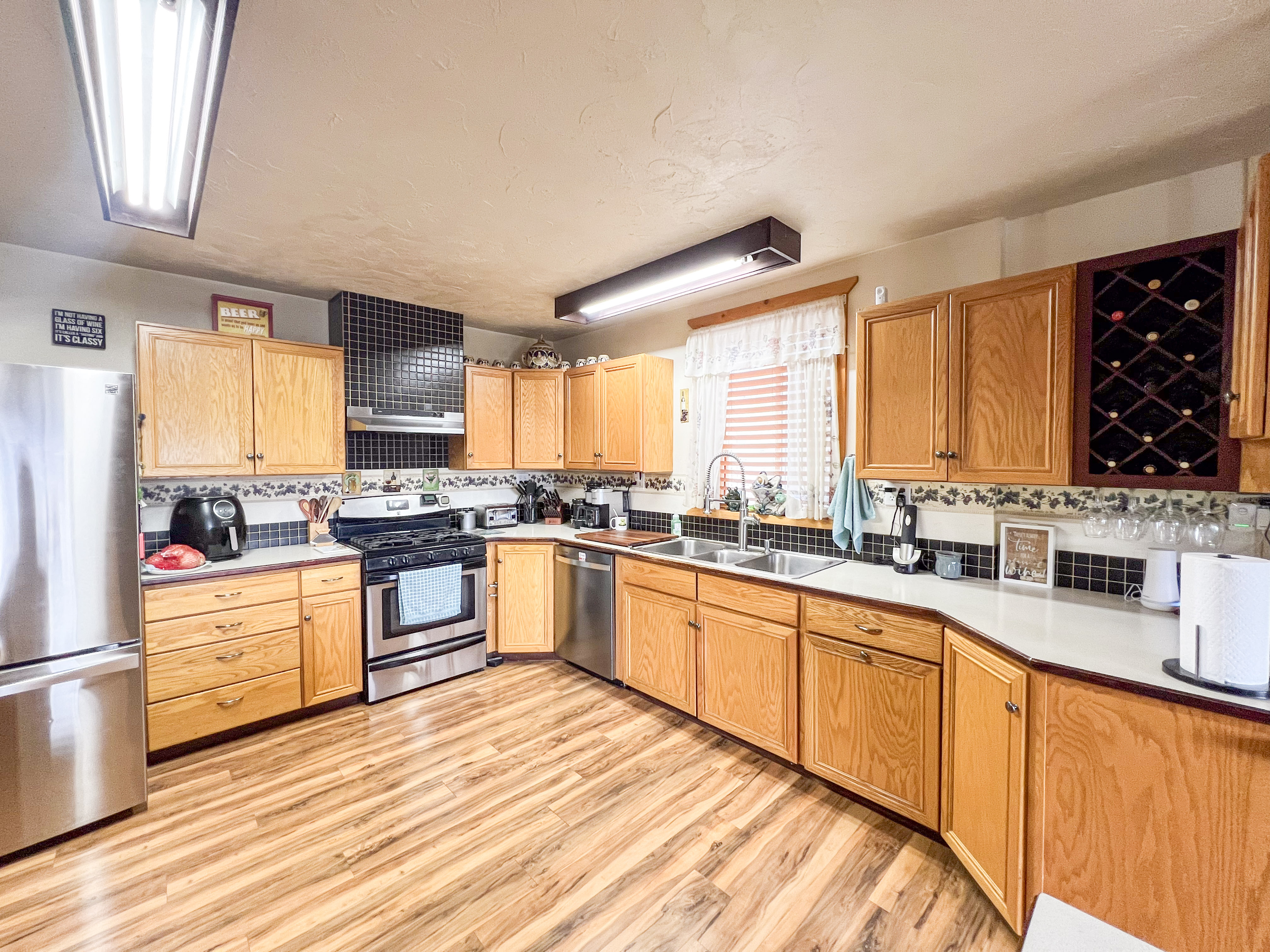 Rice, Washington, 99167, United States, 5 Bedrooms Bedrooms, ,3 BathroomsBathrooms,Residential,For Sale,1881198