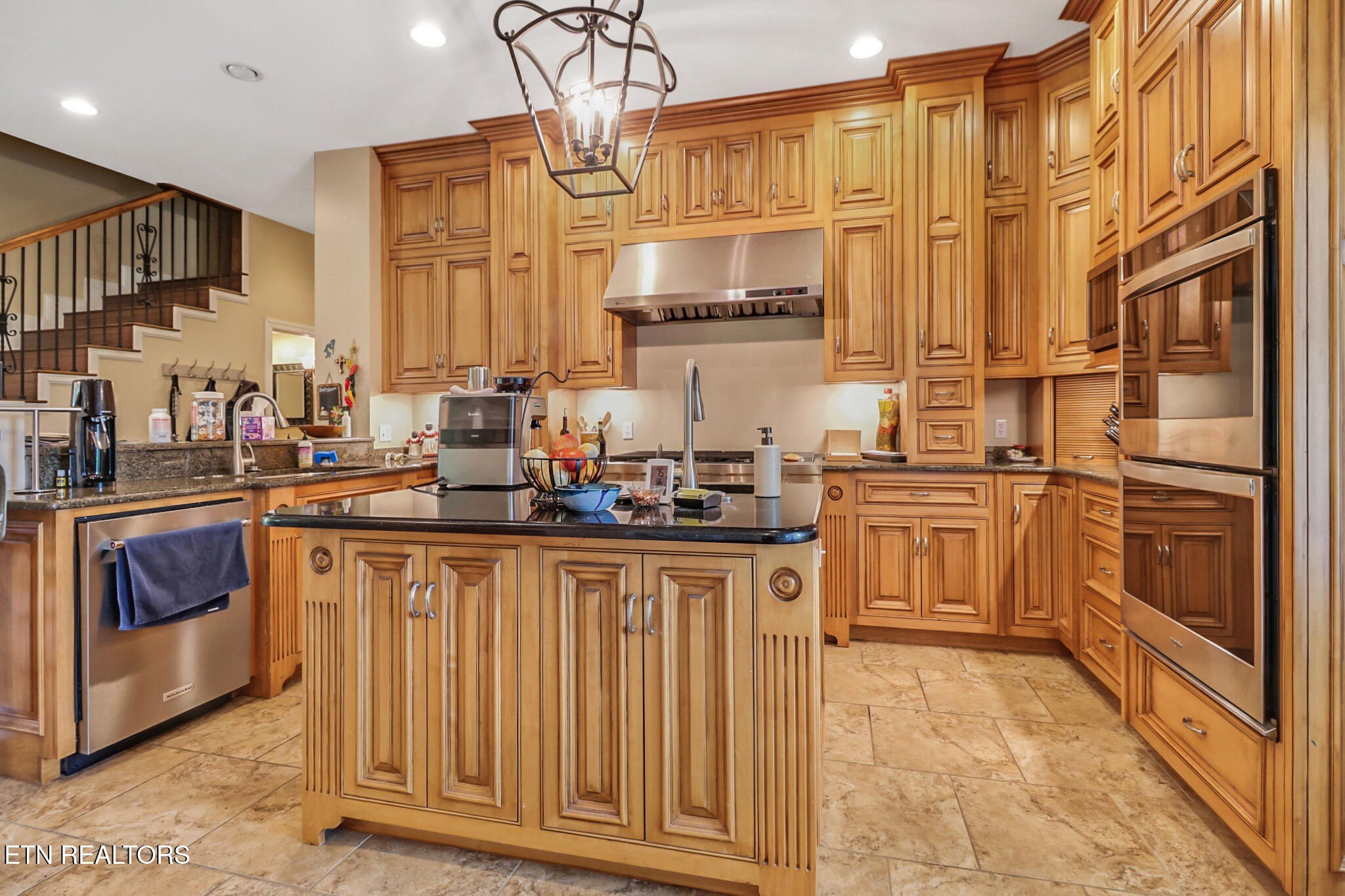 Crossville, Tennessee, 38555, United States, 3 Bedrooms Bedrooms, ,4 BathroomsBathrooms,Residential,For Sale,1977944