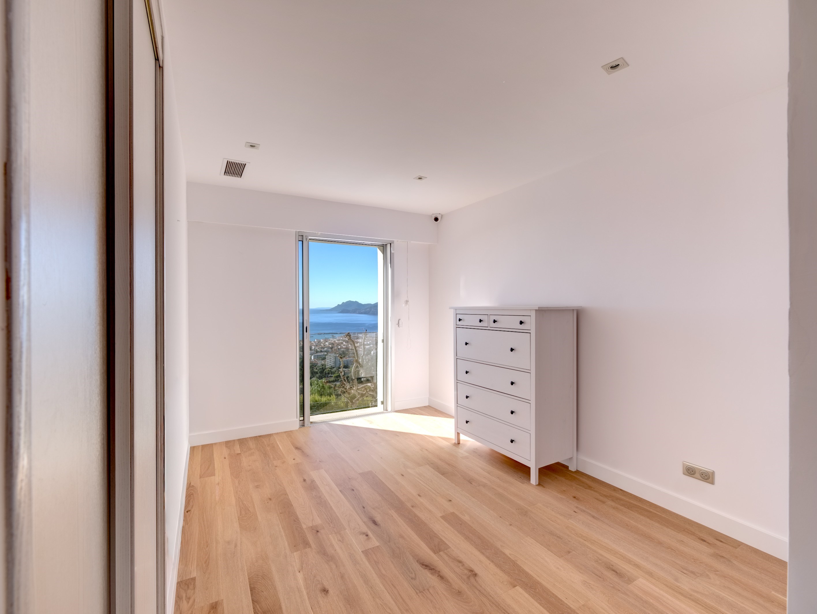  Cannes villa 211 sqm panoramic sea view Lérins Islands secure estate with pool - 物件實景