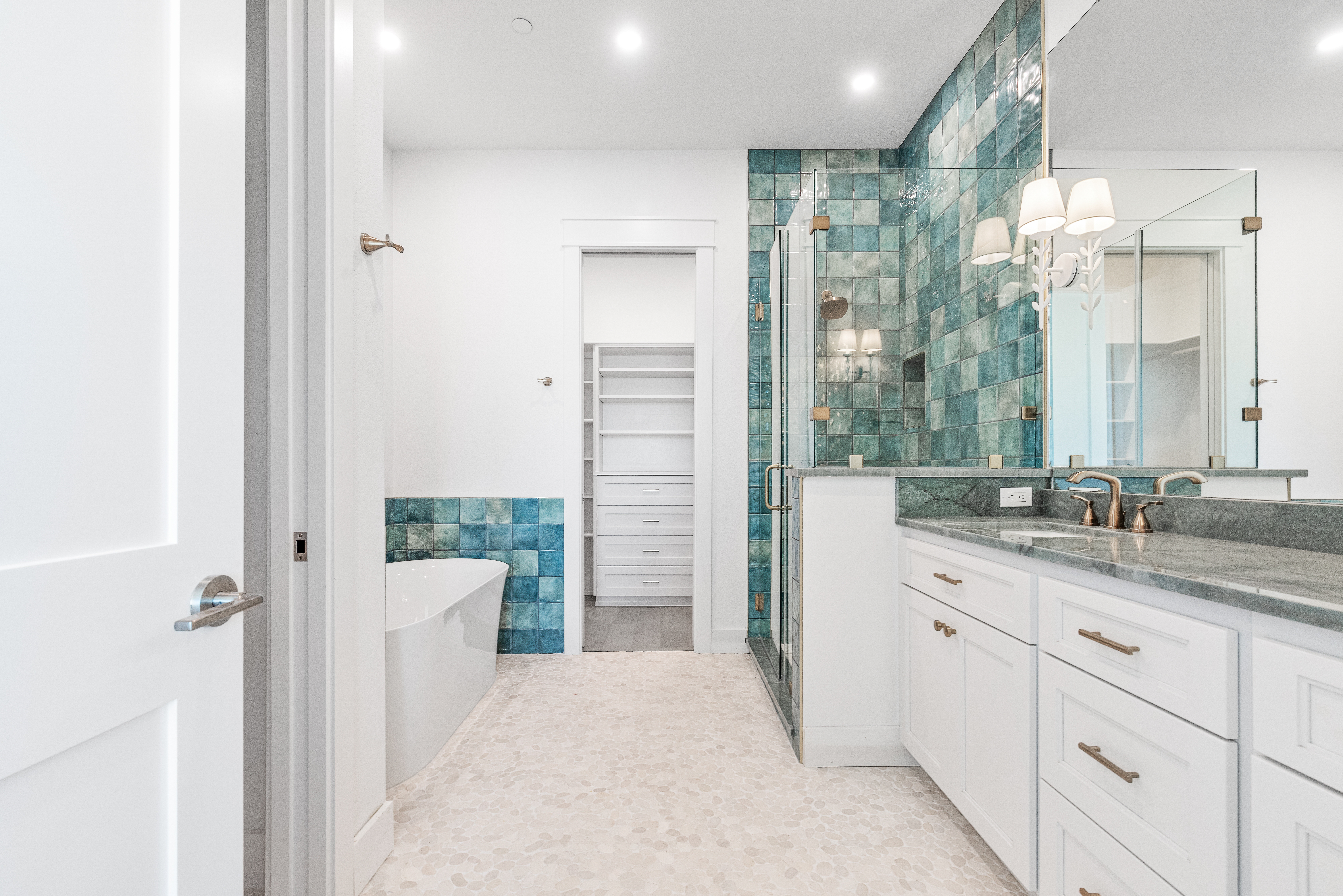  Unique Waterfront Residence - 物件實景