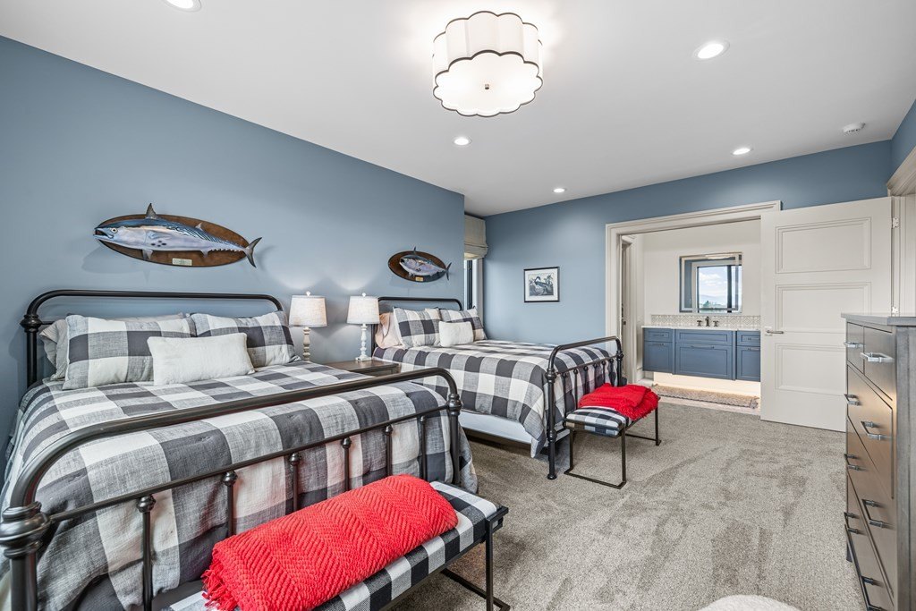 McCall, Idaho, 83638, United States, 5 Bedrooms Bedrooms, ,5 BathroomsBathrooms,Residential,For Sale,1989949