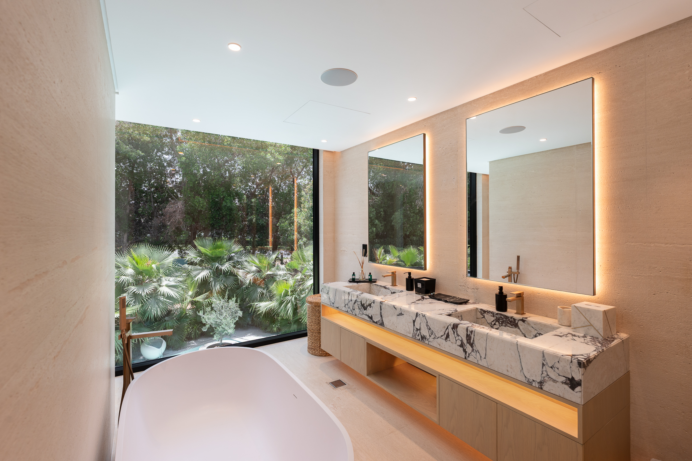  Majestic Ready-to-Move Villa in JGE - 物件實景