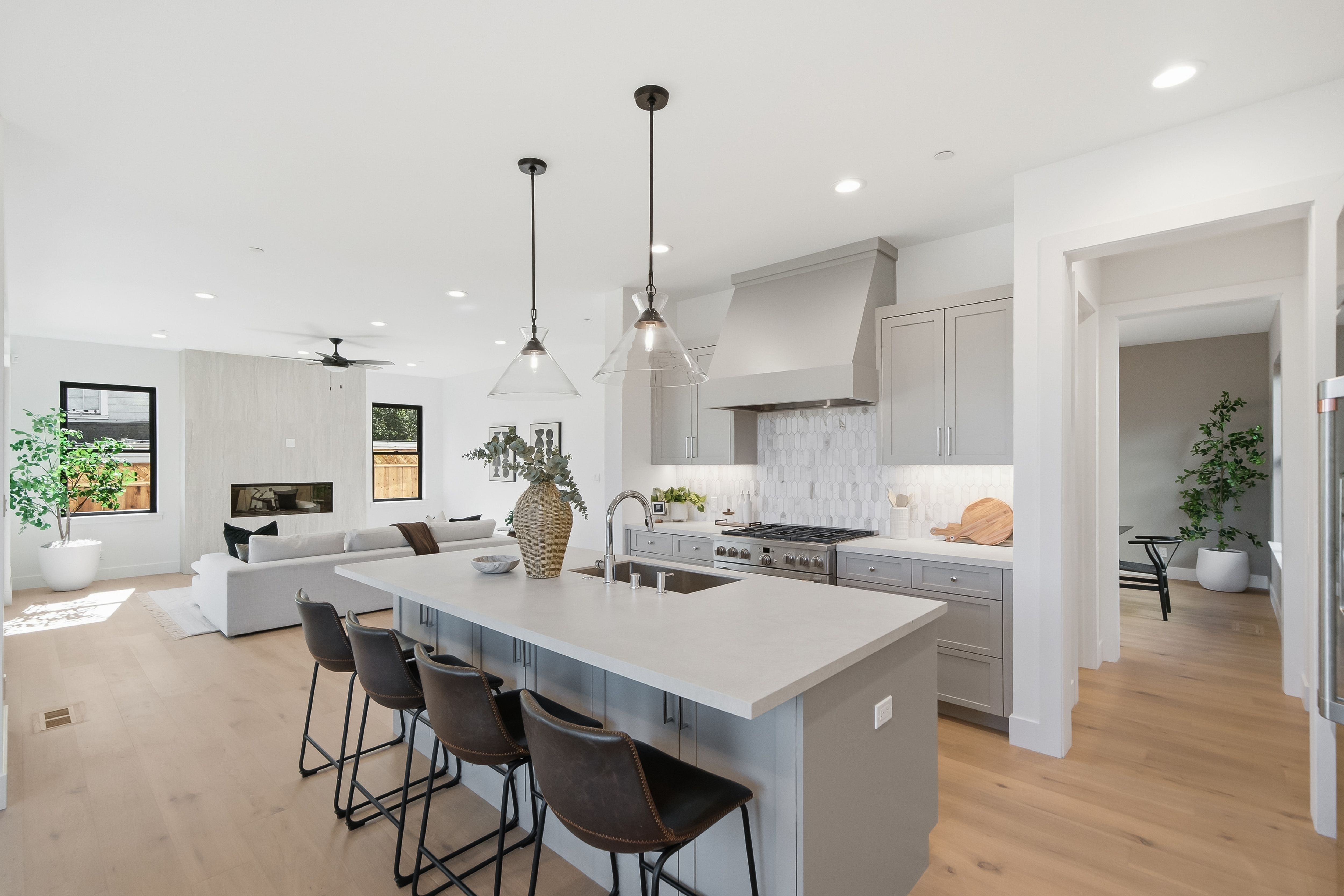  Quality New Construction in Emerald Hills - 物件實景