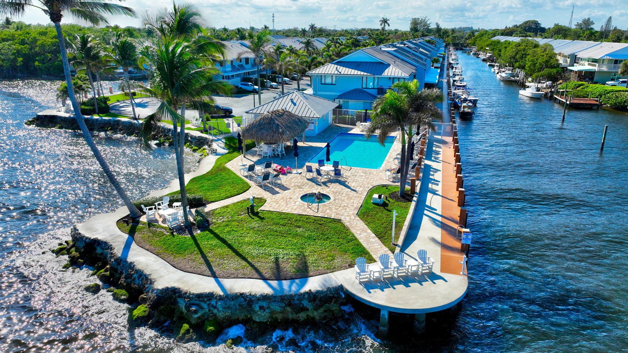 Boynton Beach, Florida, 33435, United States, 2 Bedrooms Bedrooms, ,3 BathroomsBathrooms,Residential,For Sale,1927808
