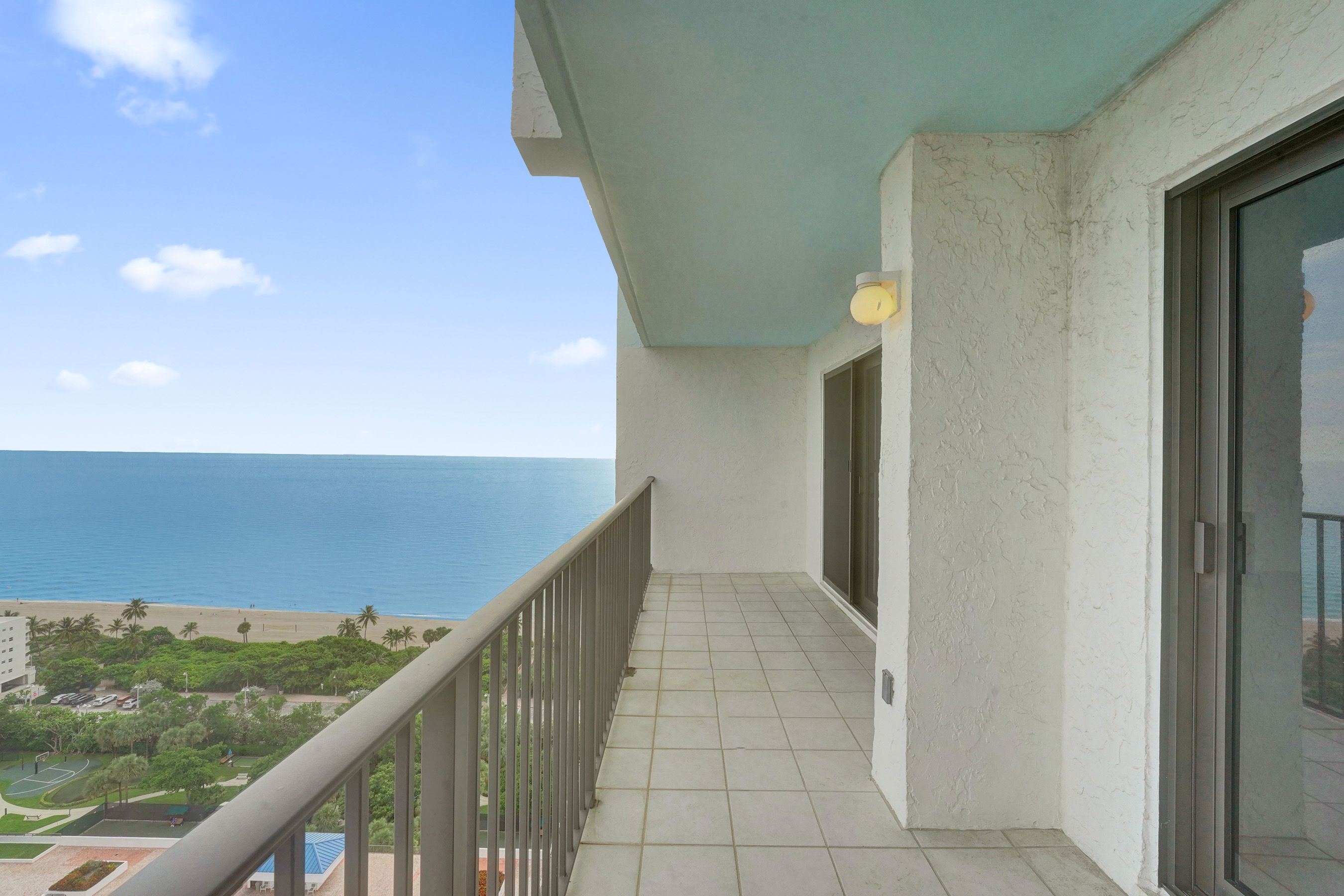  1201 S Ocean Drive, Hollywood, FL, 33019 - 物件實景