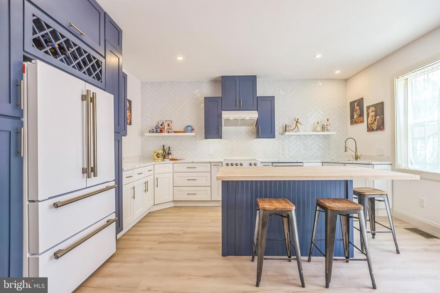 Collingswood, New Jersey, 08107, United States, 3 Bedrooms Bedrooms, ,4 BathroomsBathrooms,Residential,For Sale,1984661