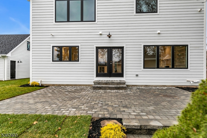 Bernards Twp., New Jersey, 07920, United States, 6 Bedrooms Bedrooms, ,5 BathroomsBathrooms,Residential,For Sale,2001685