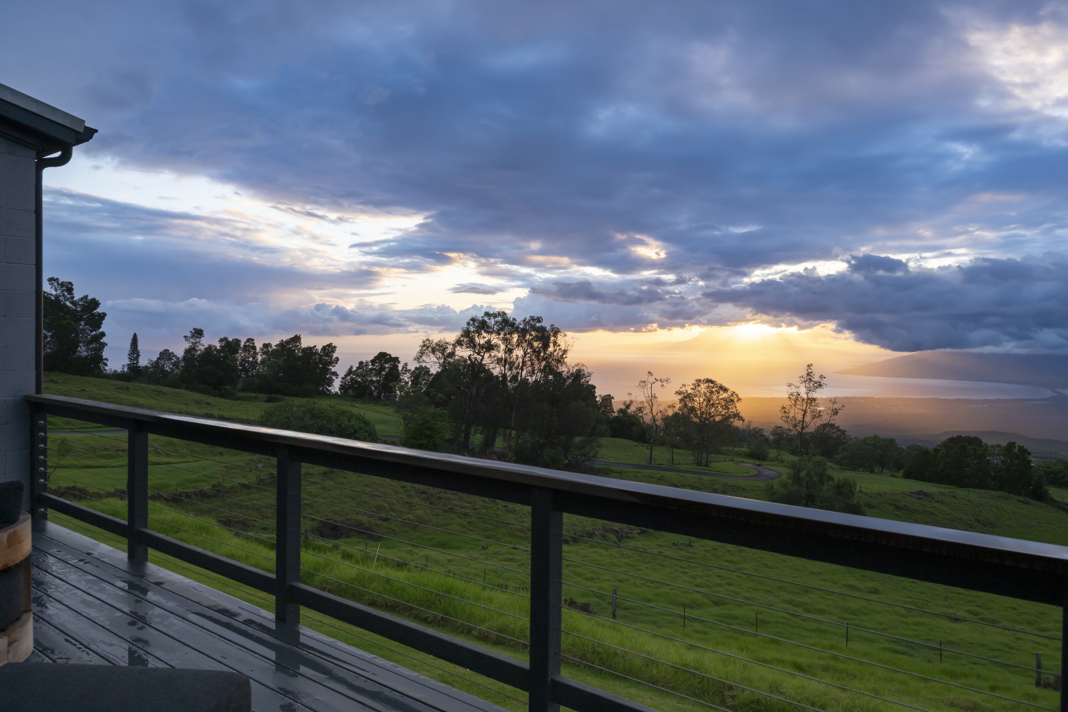  Private Kula estate on expansive acreage with panoramic Maui views - 物件實景