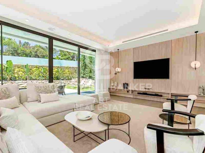 Marbella, Andalusia, ES, 4 Bedrooms Bedrooms, ,4 BathroomsBathrooms,Residential,For Sale,1793222