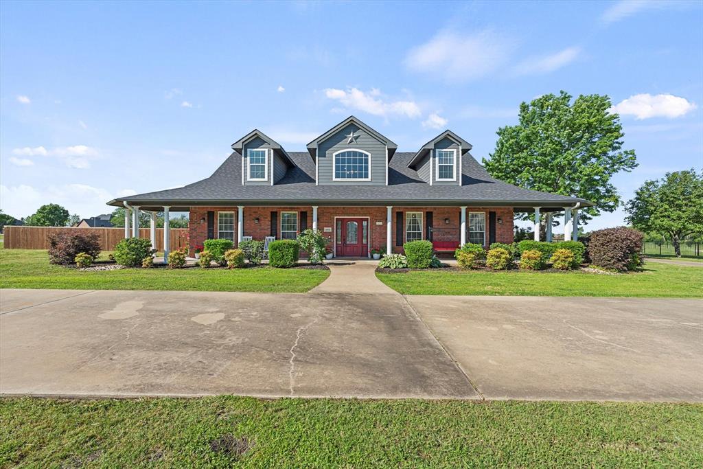 Terrell, Texas, 75160, United States, 4 Bedrooms Bedrooms, ,5 BathroomsBathrooms,Residential,For Sale,1827226