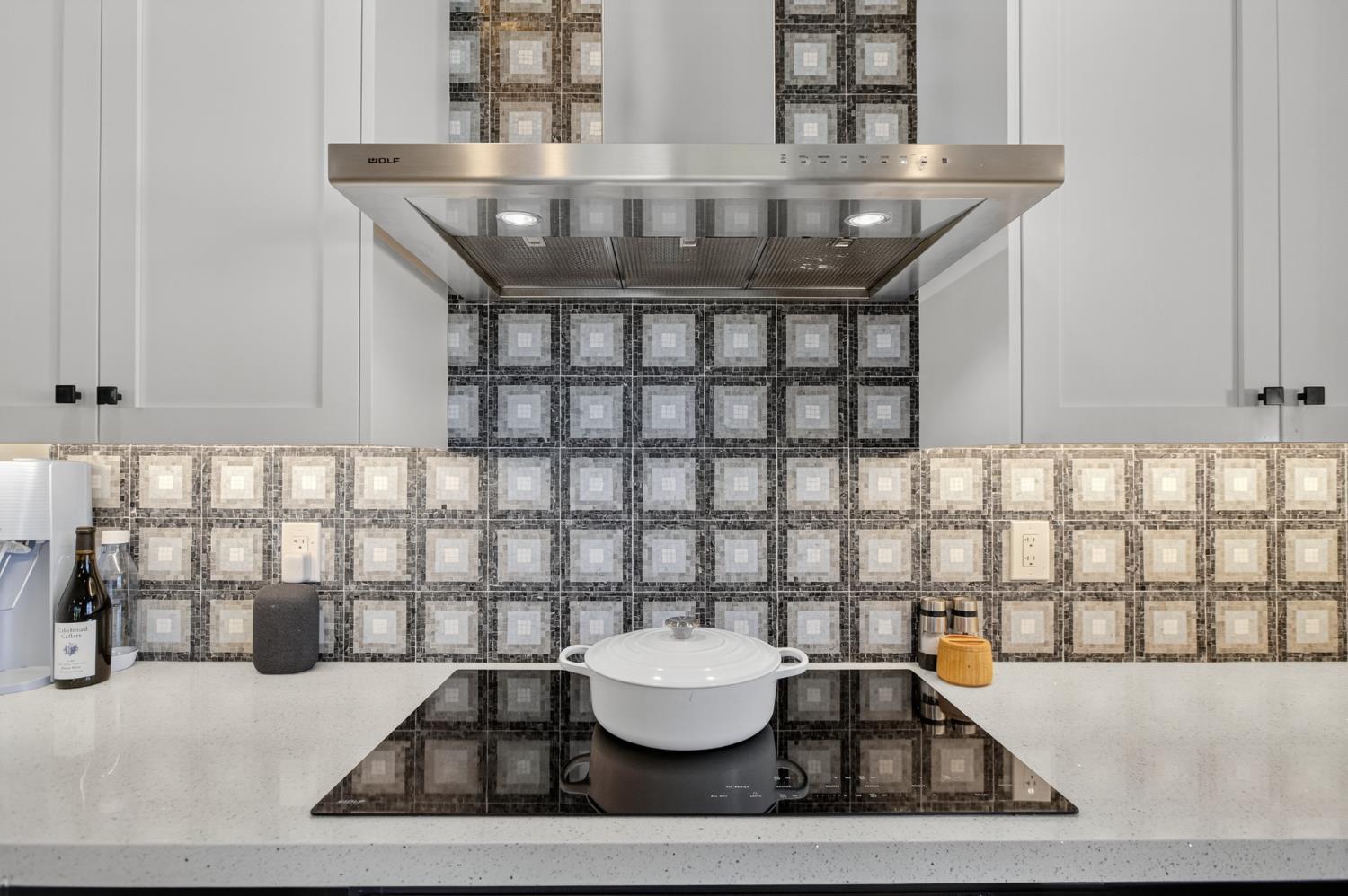 Sacramento, California, 95816, United States, 3 Bedrooms Bedrooms, ,5 BathroomsBathrooms,Residential,For Sale,1978117