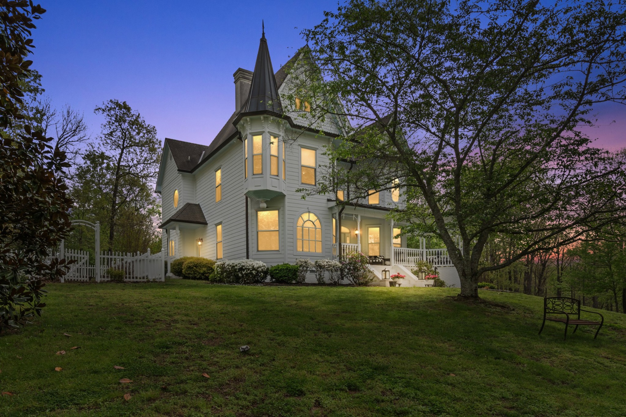 Dover, Tennessee, 37058, United States, 6 Bedrooms Bedrooms, ,4 BathroomsBathrooms,Residential,For Sale,1981726