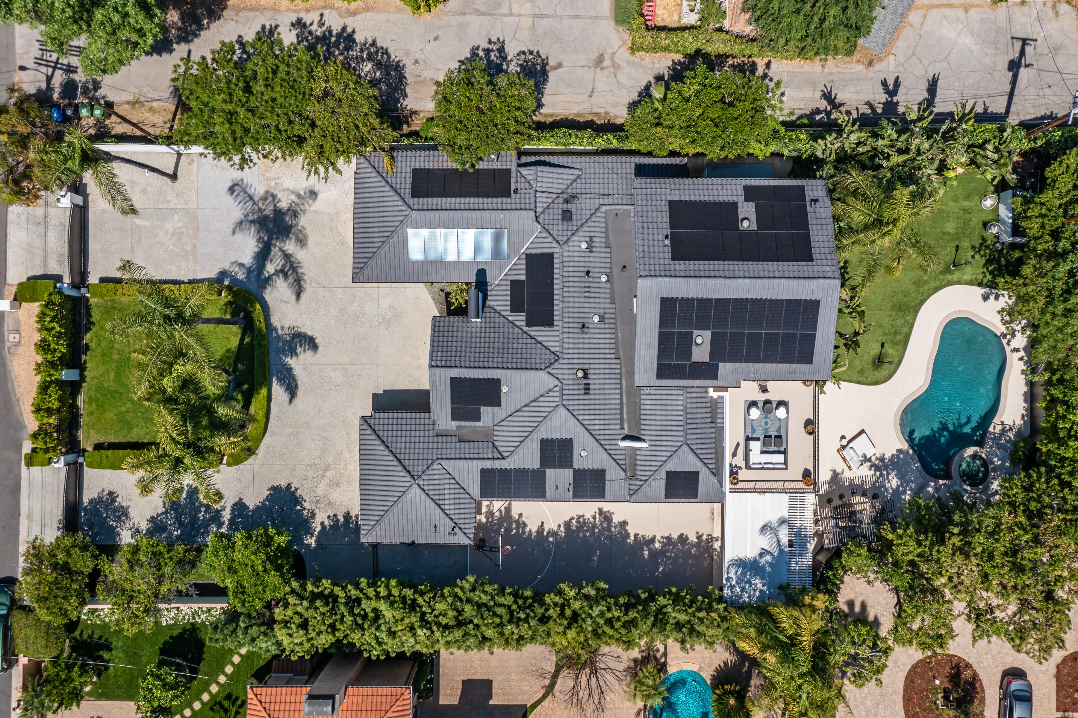  Thoughtfully Reimagined Tarzana Estate - 物件實景