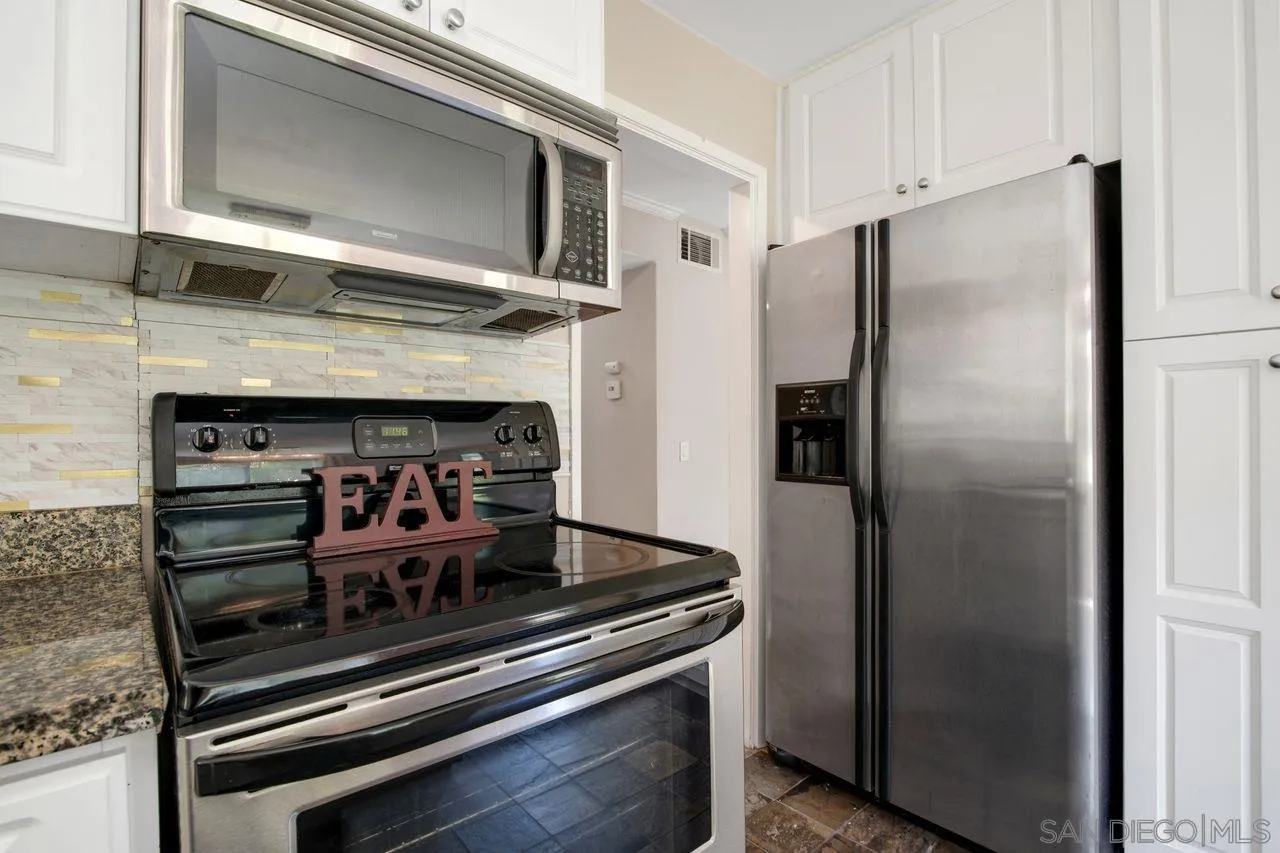 San Diego, California, 92127, United States, 2 Bedrooms Bedrooms, ,2 BathroomsBathrooms,Residential,For Sale,1950197