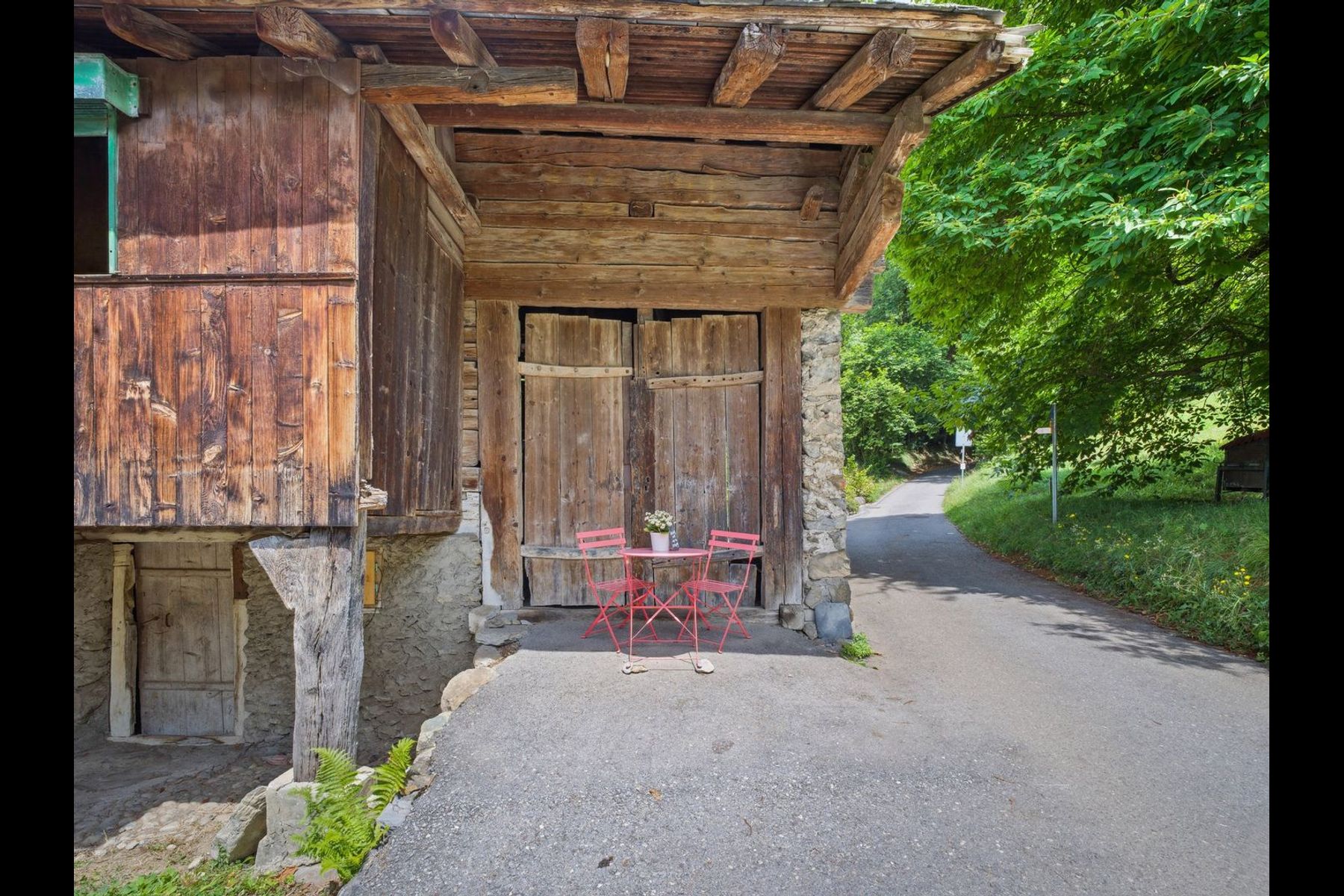  Village house with old outbuildings, rare potential - 物件實景