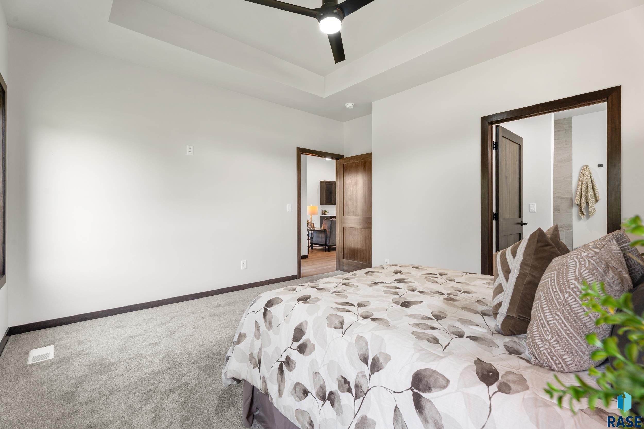 Sioux Falls, South Dakota, 57110, United States, 4 Bedrooms Bedrooms, ,2 BathroomsBathrooms,Residential,For Sale,1976702