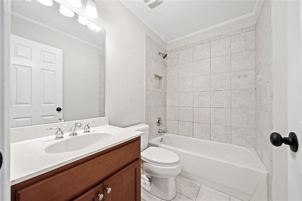 Atlanta, Georgia, 30331, United States, 6 Bedrooms Bedrooms, ,5 BathroomsBathrooms,Residential,For Sale,1906537
