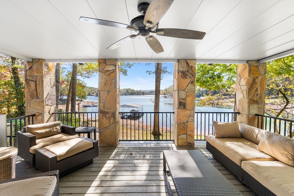 Hiawassee, Georgia, 30546, United States, 3 Bedrooms Bedrooms, ,4 BathroomsBathrooms,Residential,For Sale,1978454