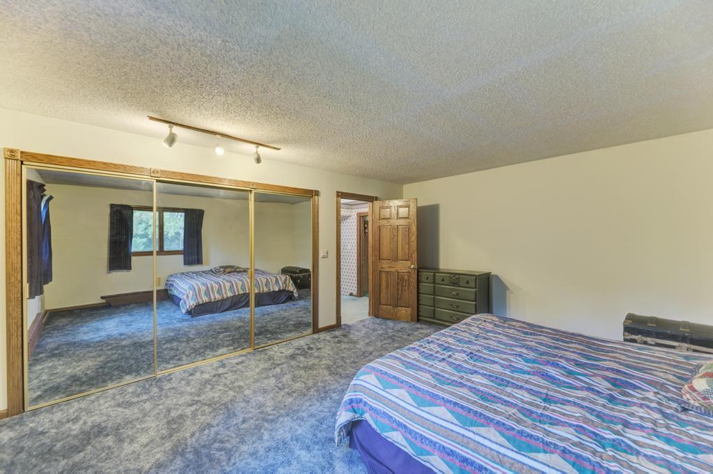 Keeneyville, Illinois, 60172, United States, 4 Bedrooms Bedrooms, ,4 BathroomsBathrooms,Residential,For Sale,1995437