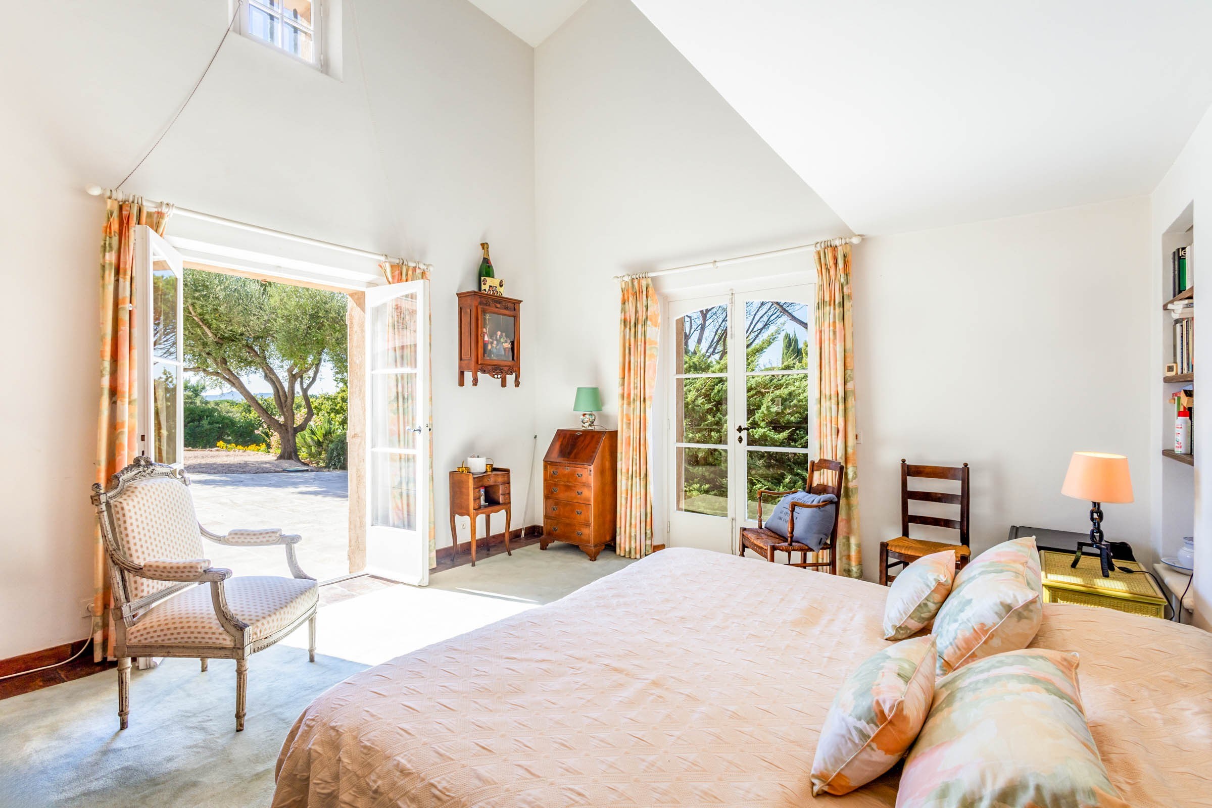  Provençal villa with pool for sale in Grimaud, near Guerrevieille beach - 物件實景