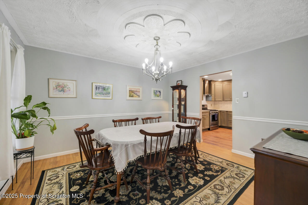 Moscow, Pennsylvania, 18444, United States, 4 Bedrooms Bedrooms, ,3 BathroomsBathrooms,Residential,For Sale,1999733