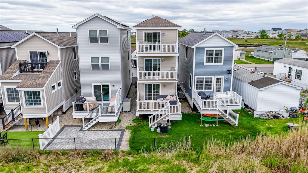 Salisbury, Massachusetts, 01952, United States, 4 Bedrooms Bedrooms, ,3 BathroomsBathrooms,Residential,For Sale,1899525