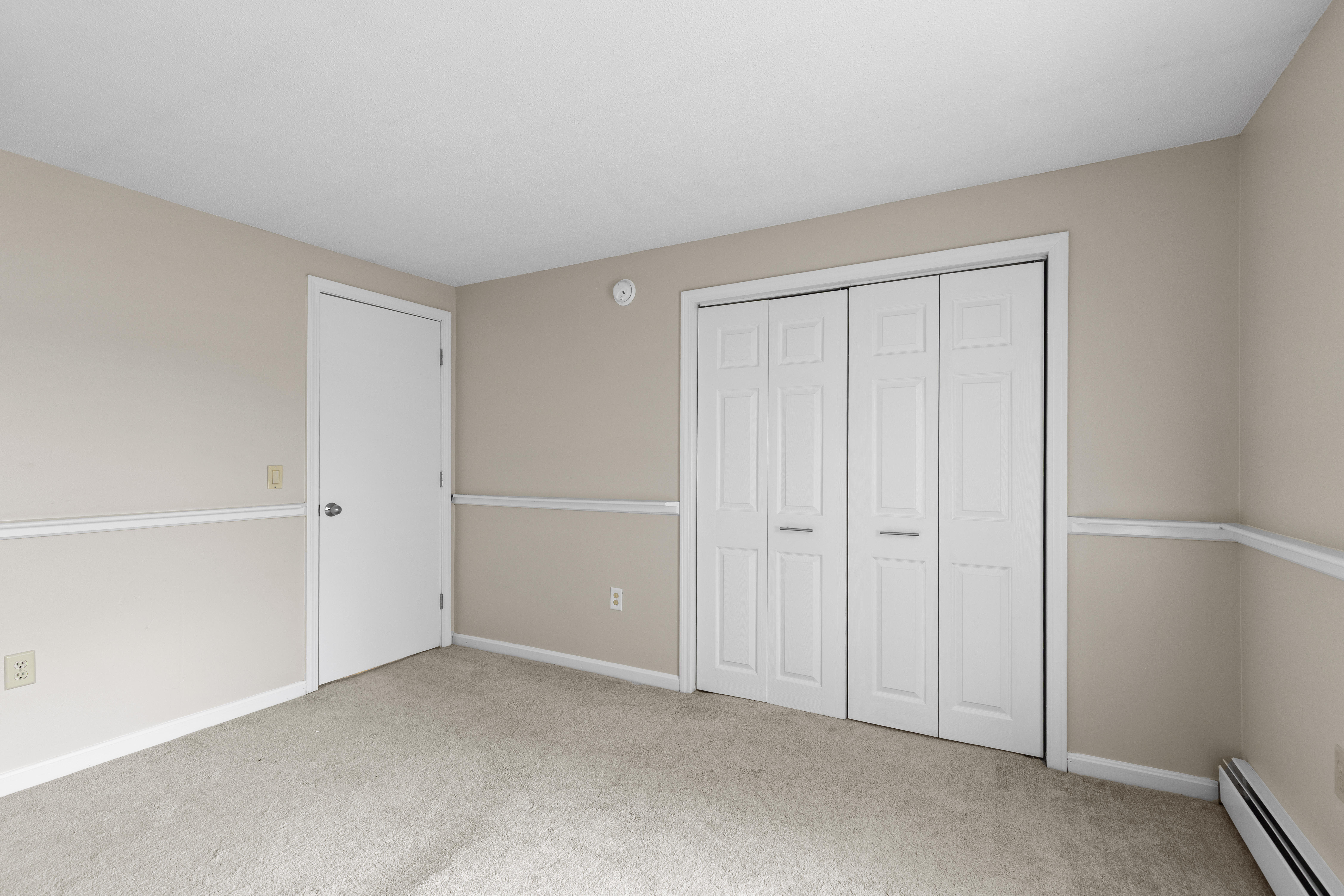  209 White Cedar Boulevard, Portsmouth, NH, 03801 - 物件實景