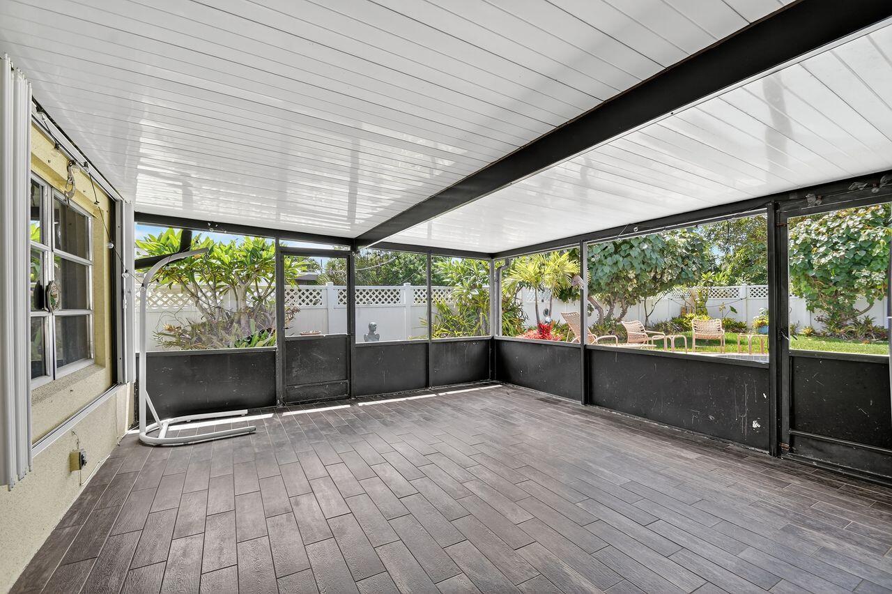 Palm Springs, Florida, 33461, United States, 3 Bedrooms Bedrooms, ,2 BathroomsBathrooms,Residential,For Sale,1901355