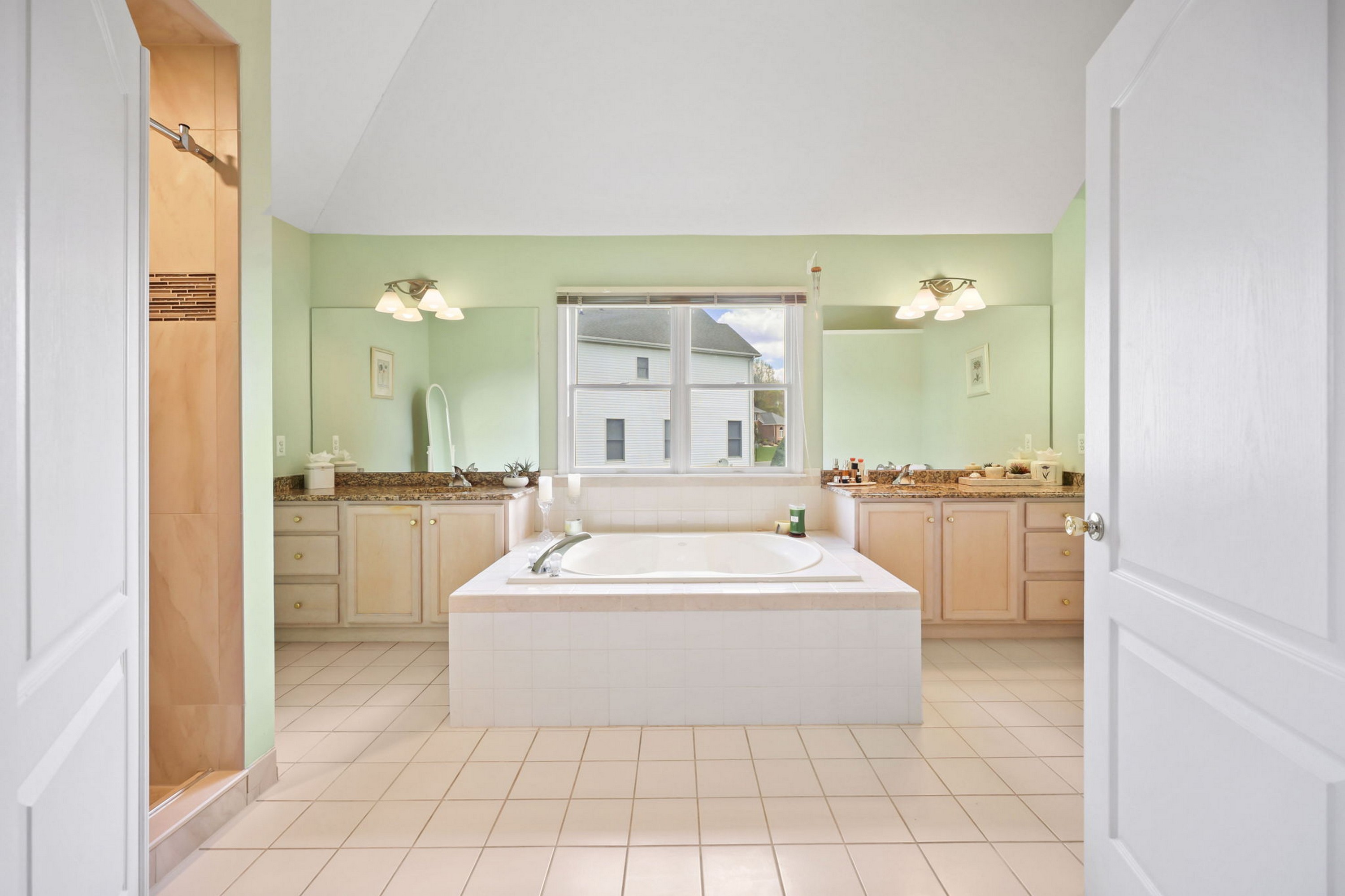  308 Flower Lane - 物件實景