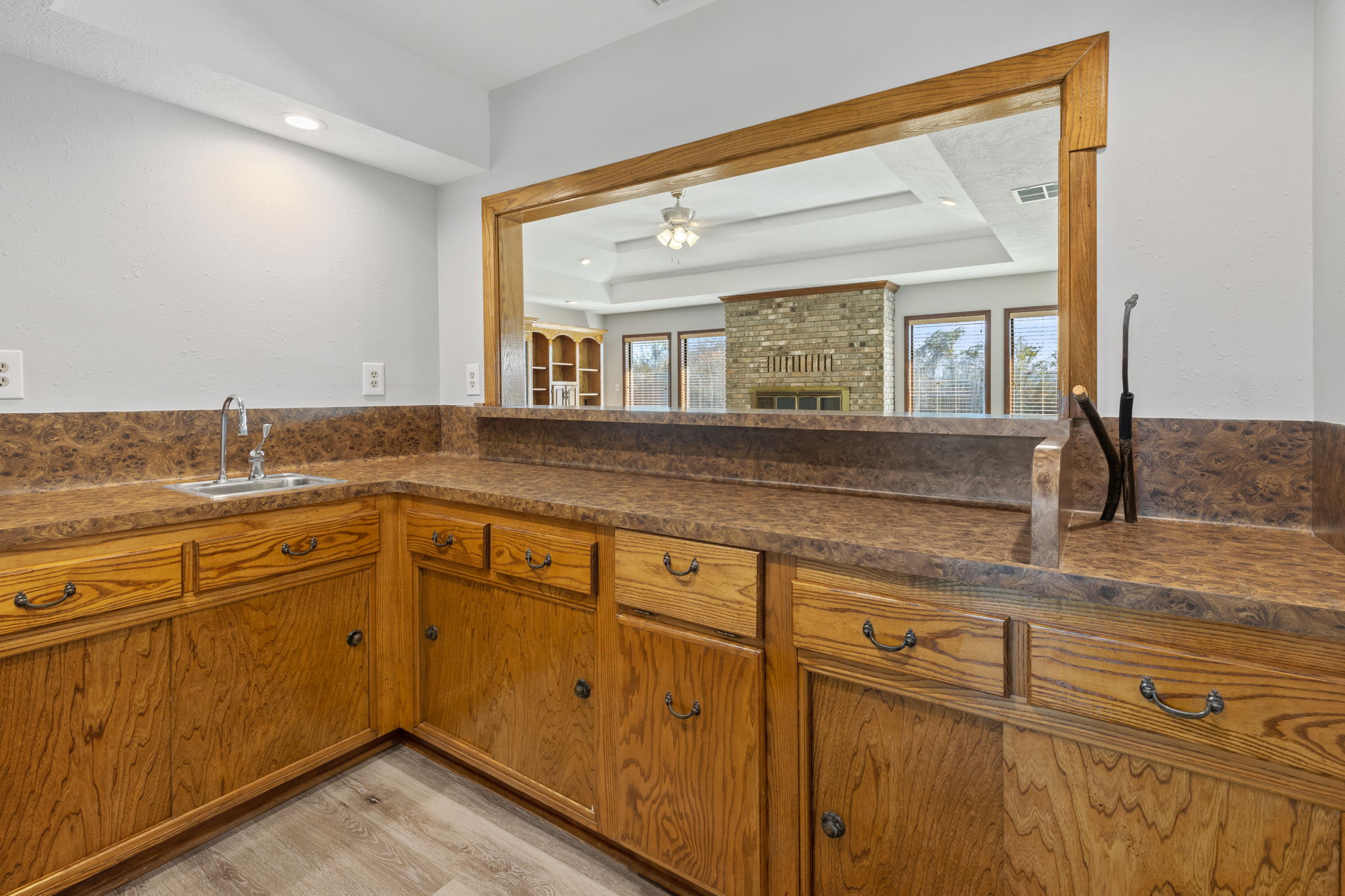 Lake Charles, Louisiana, 70601, United States, 4 Bedrooms Bedrooms, ,3 BathroomsBathrooms,Residential,For Sale,2005290