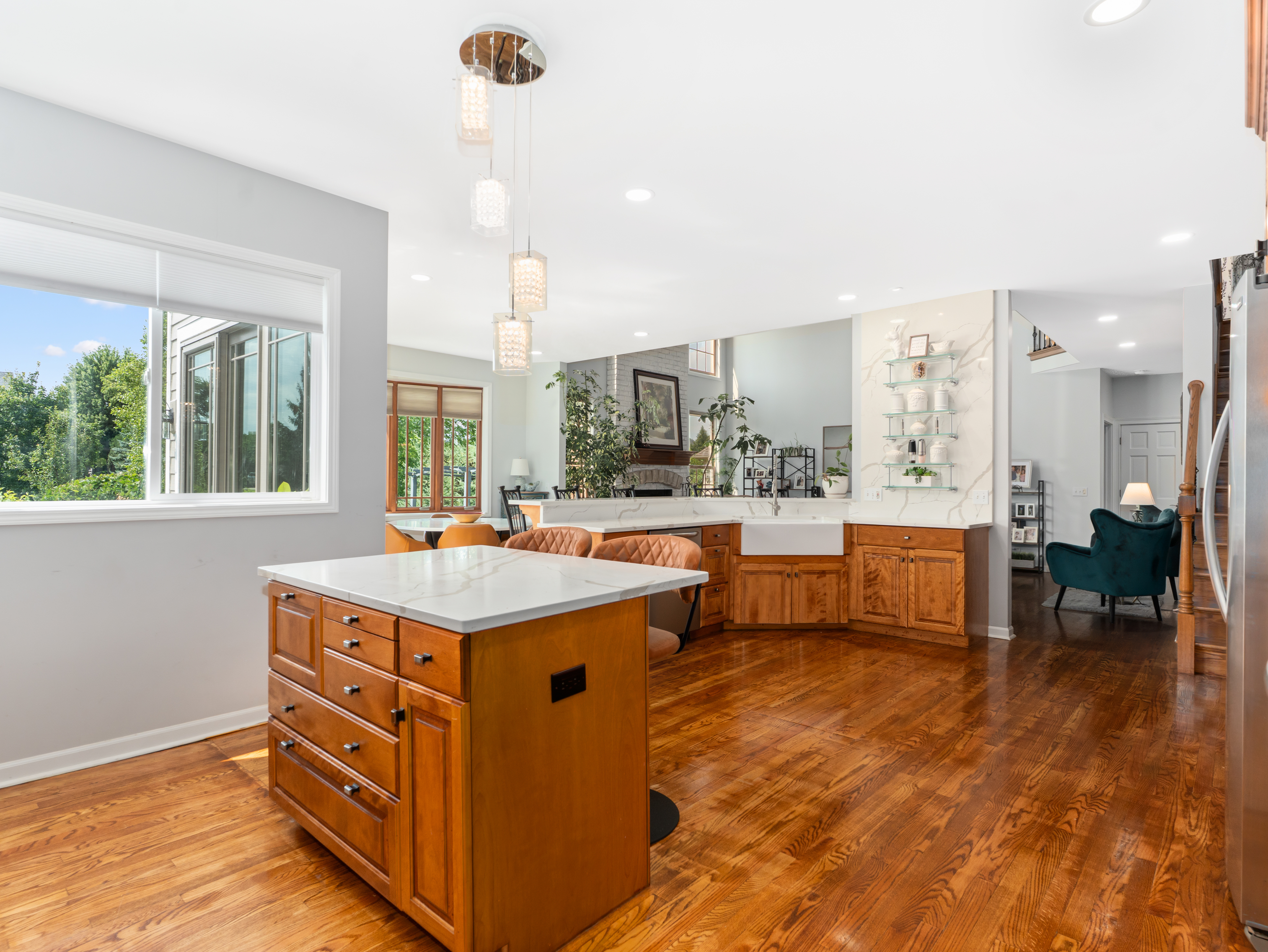  Welcome To An Exceptional Custom Home - 物件實景