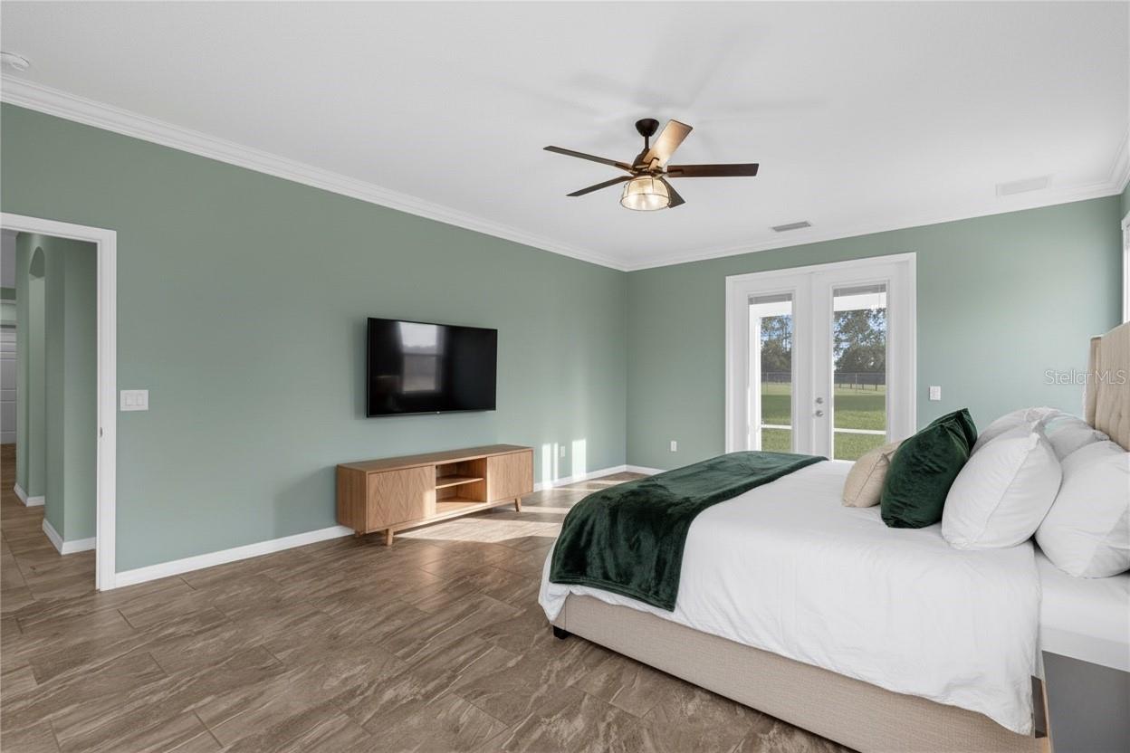 WEIRSDALE, Florida, 32195, United States, 5 Bedrooms Bedrooms, ,3 BathroomsBathrooms,Residential,For Sale,1979385