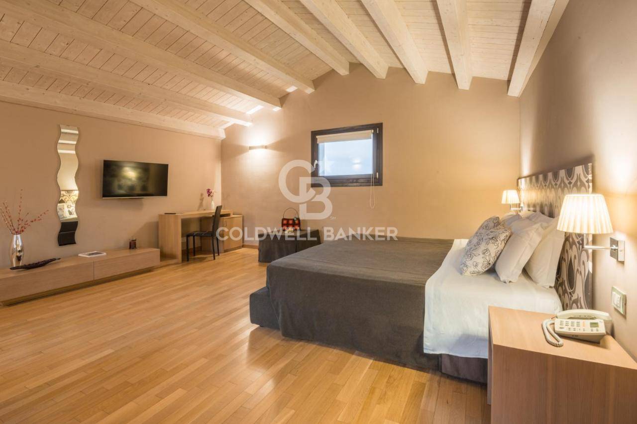 Ragusa, Ragusa, 97100, IT, 11 Bedrooms Bedrooms, ,11 BathroomsBathrooms,Residential,For Sale,1686874