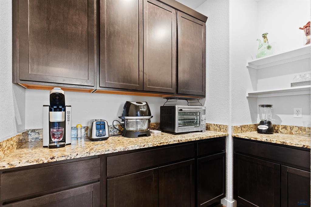 Rapid City, South Dakota, 57703, United States, 3 Bedrooms Bedrooms, ,3 BathroomsBathrooms,Residential,For Sale,1863610