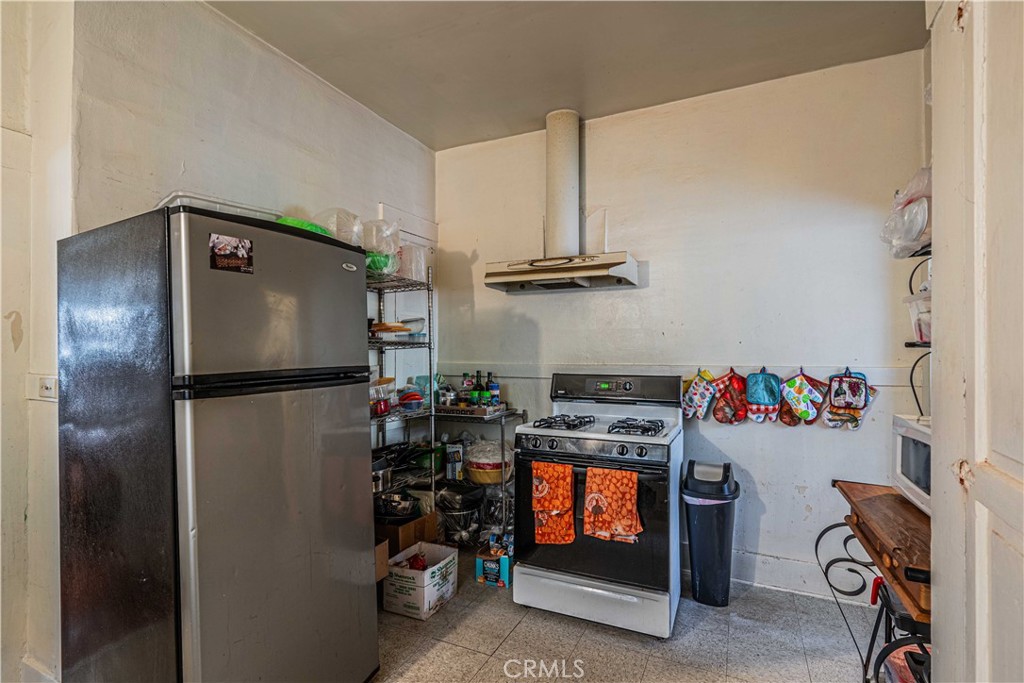 Los Angeles, California, 90031, United States, 4 Bedrooms Bedrooms, ,2 BathroomsBathrooms,Residential,For Sale,1794172