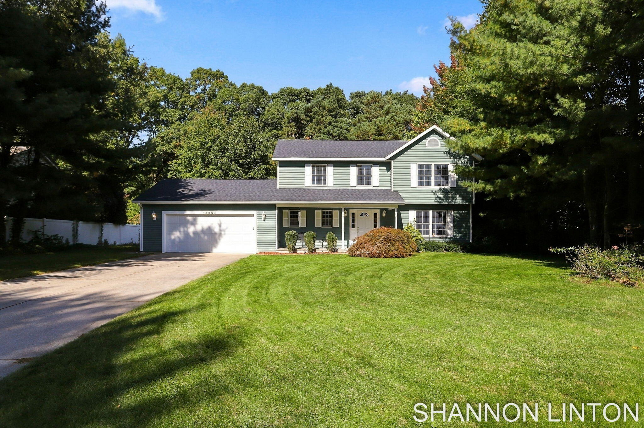 Woodside Trl, Grand Haven, MI 49417