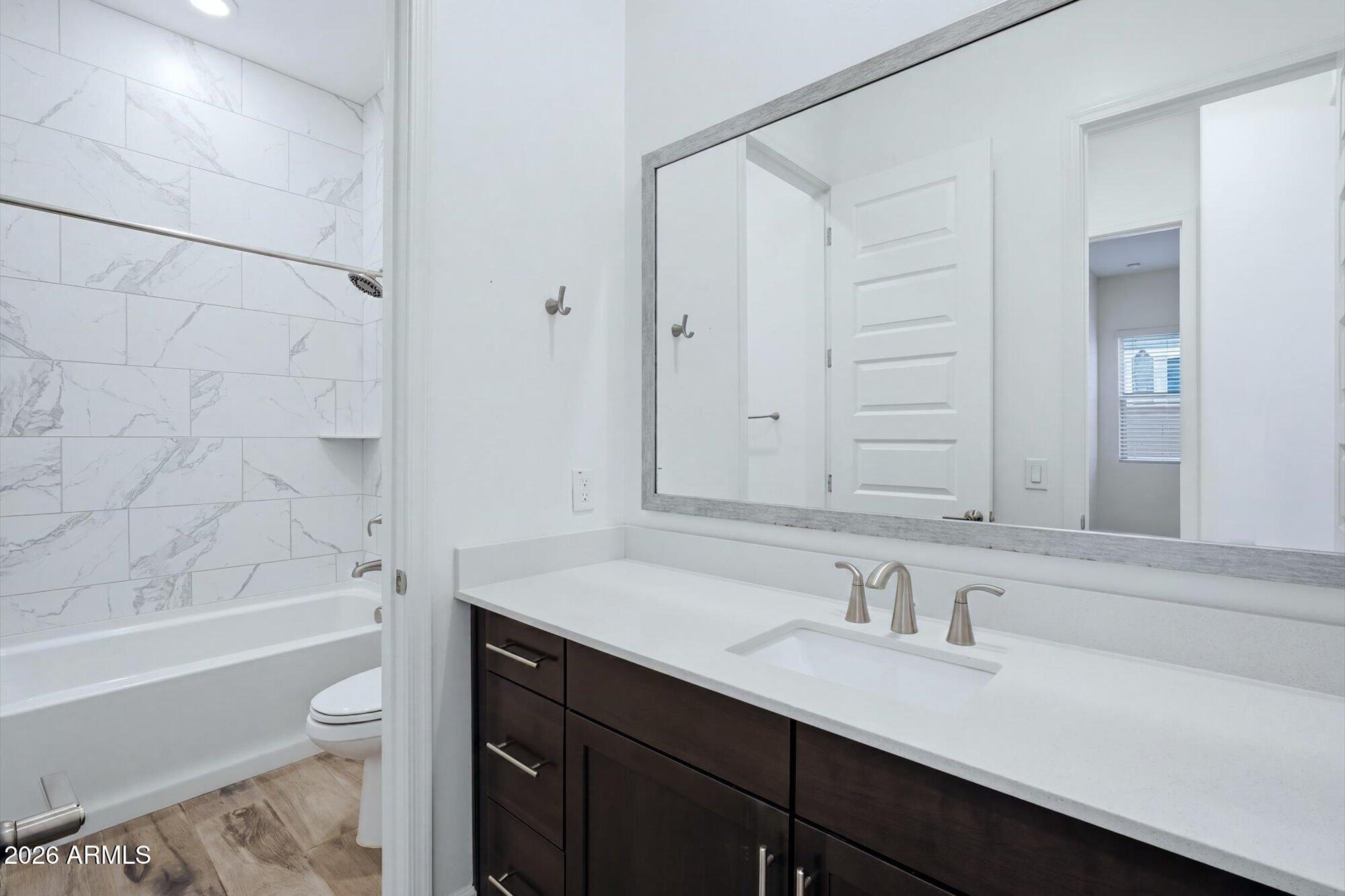  2525 East Pleasant Lane, Phoenix, AZ 85042 - 物件實景