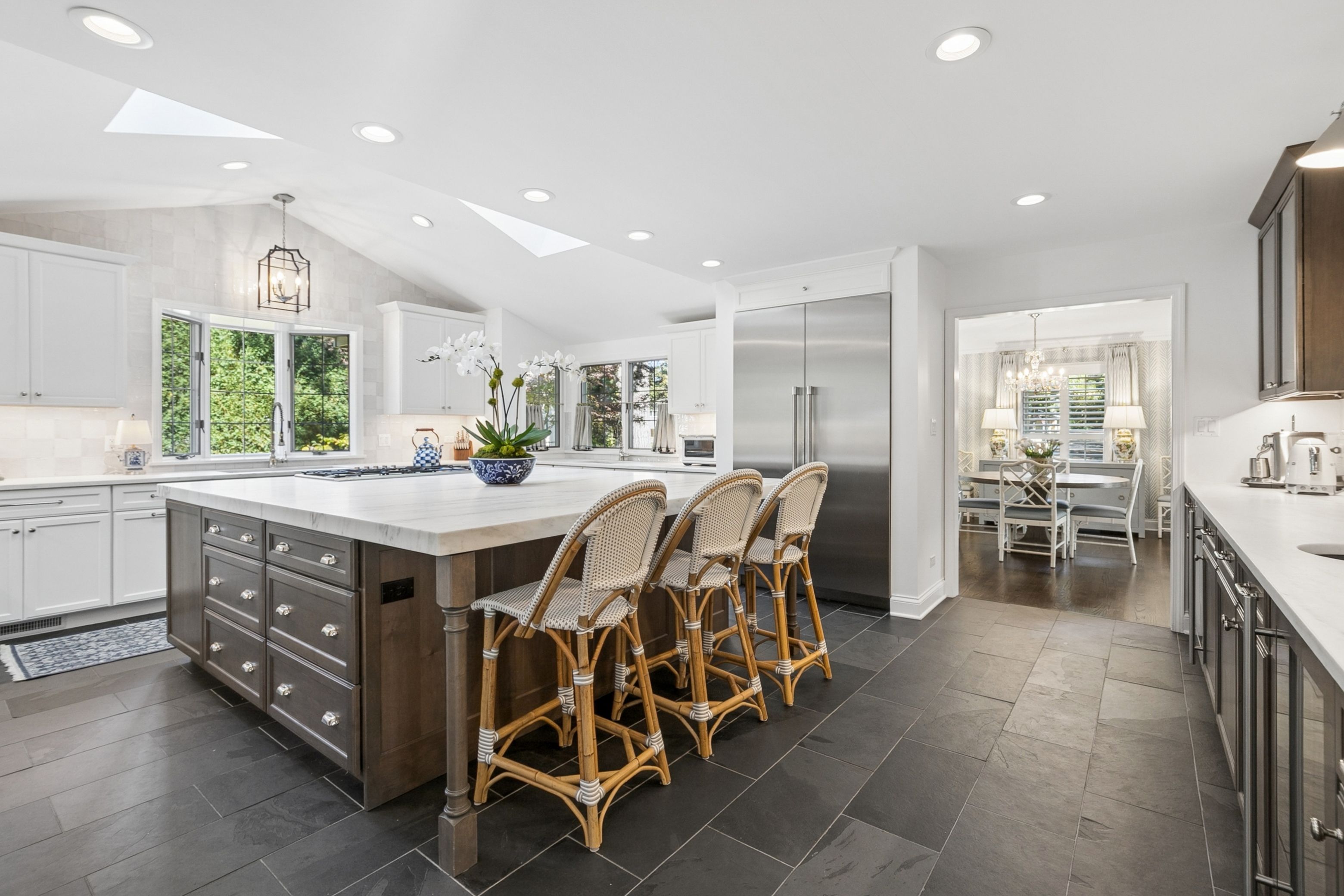  A Whispering Oaks Colonial, Completely Renovated and Ready to Enjoy - 物件實景