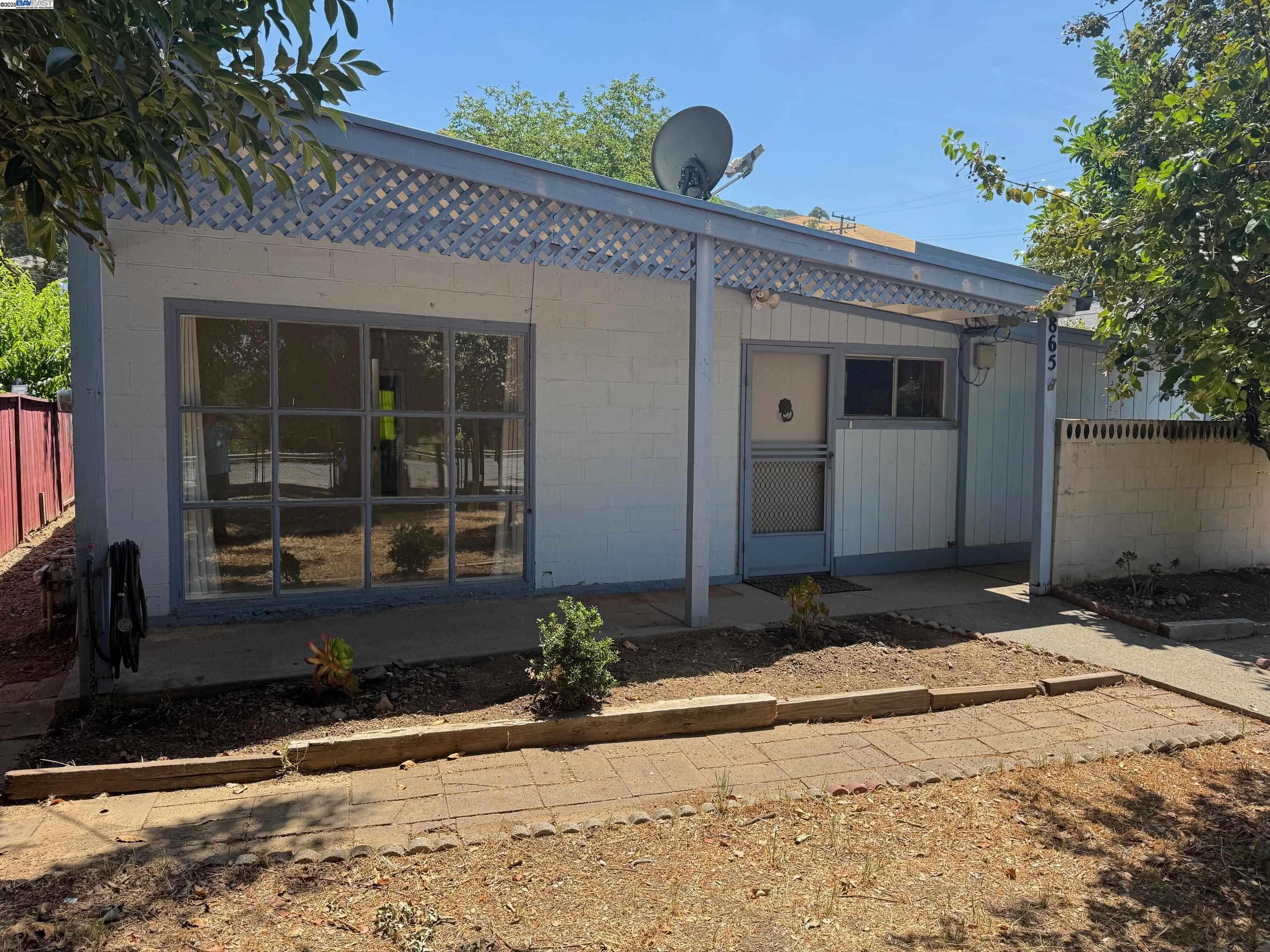 Fremont, California, 94536, United States, 2 Bedrooms Bedrooms, ,1 BathroomBathrooms,Residential,For Sale,1906886