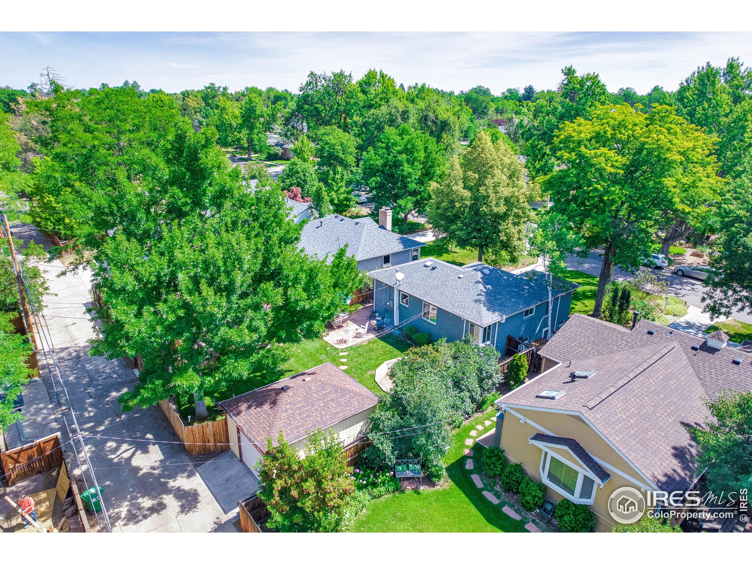 Denver, Colorado, 80220, United States, 4 Bedrooms Bedrooms, ,2 BathroomsBathrooms,Residential,For Sale,1901217