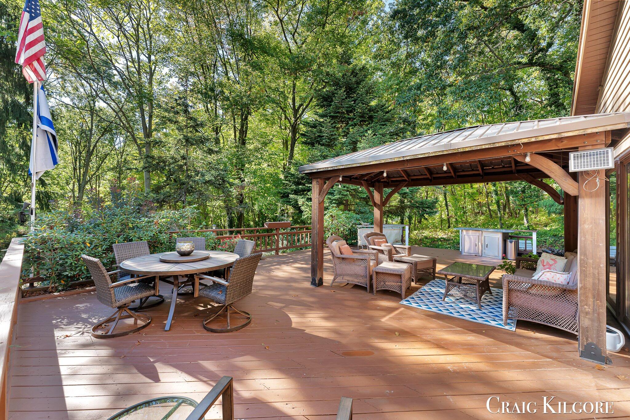 Spring Lake, Michigan, 49456, United States, 2 Bedrooms Bedrooms, ,3 BathroomsBathrooms,Residential,For Sale,2003157