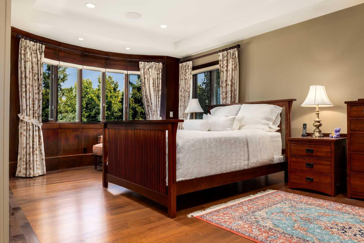 CALGARY, Alberta, T3H 5M3, CA, 5 Bedrooms Bedrooms, ,8 BathroomsBathrooms,Residential,For Sale,1988297