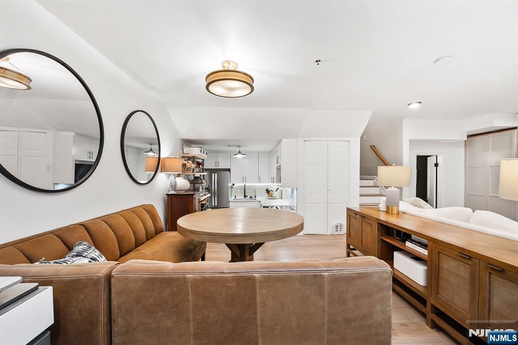 Hoboken, New Jersey, 07030, United States, 1 Bedroom Bedrooms, ,2 BathroomsBathrooms,Residential,For Sale,1987541