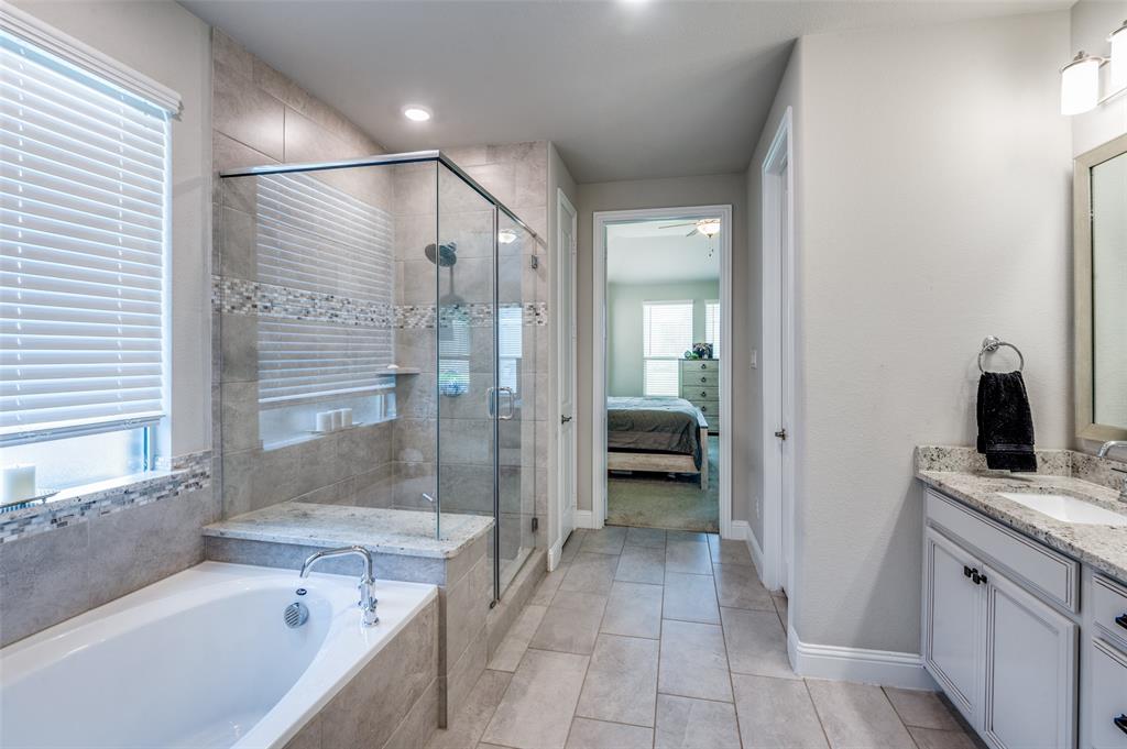 Prosper, Texas, 75078, United States, 5 Bedrooms Bedrooms, ,4 BathroomsBathrooms,Residential,For Sale,1898856
