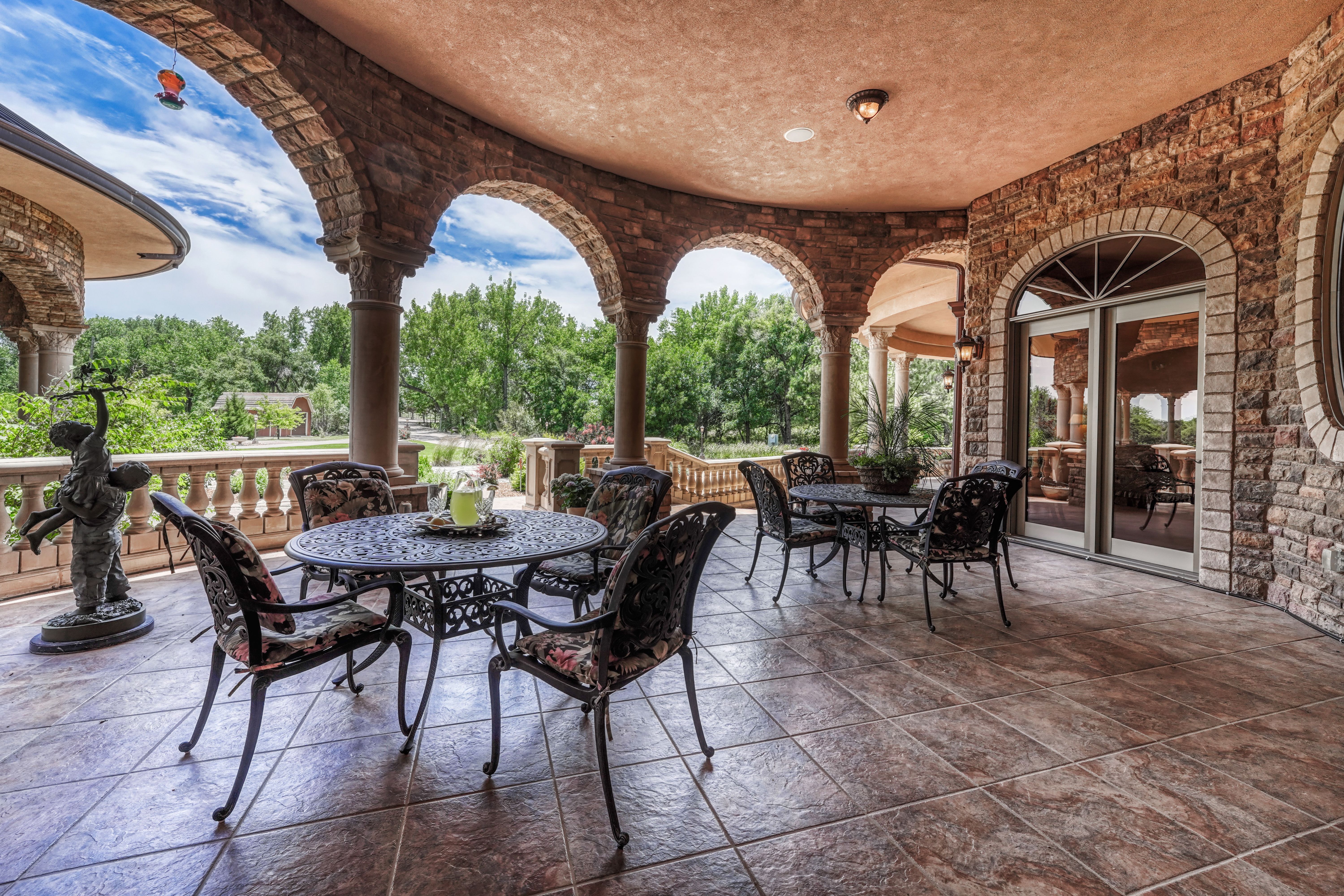  Extraordinary Estate on Pueblo
