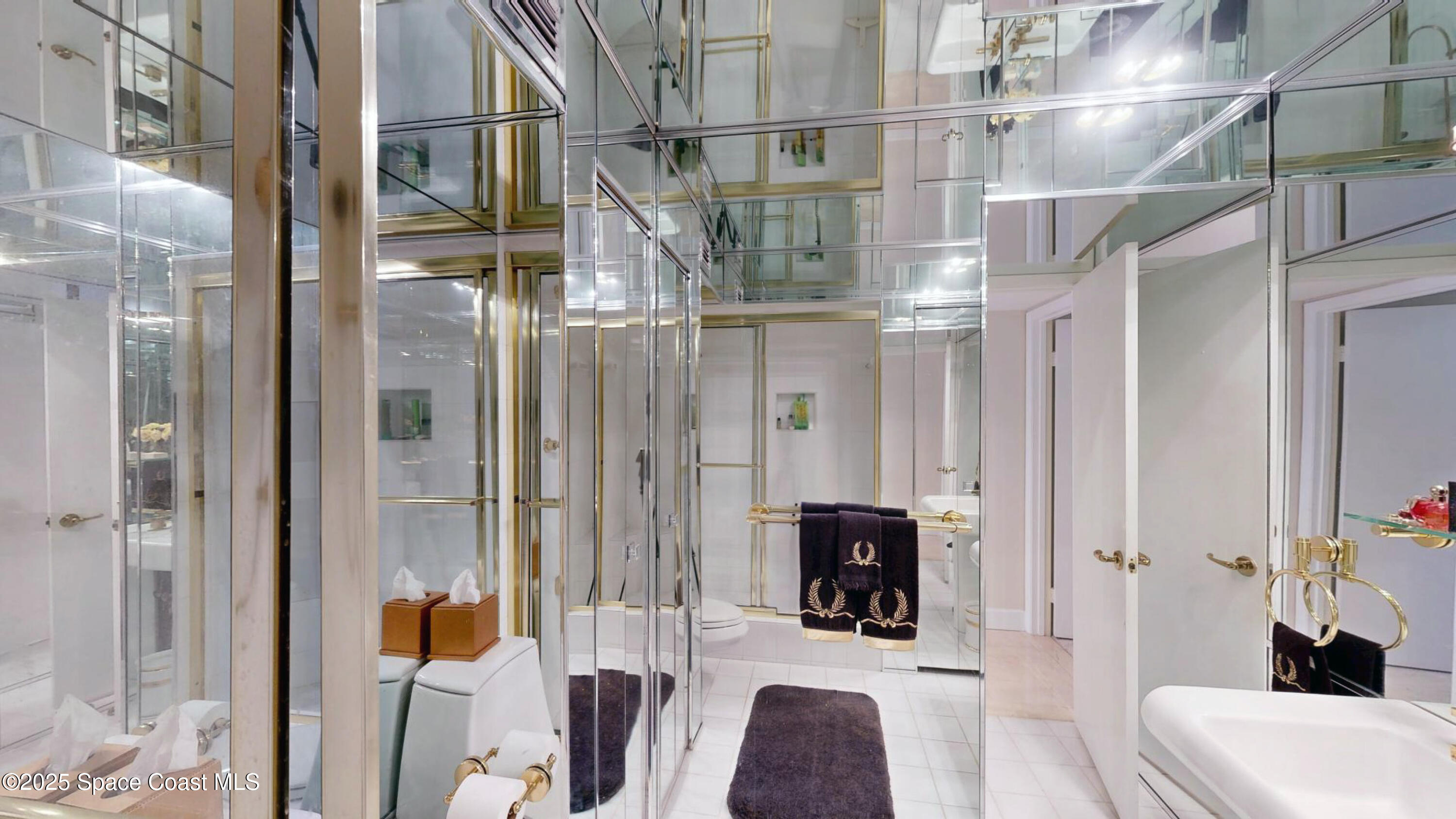 Cocoa Beach, Florida, 32931, United States, 2 Bedrooms Bedrooms, ,2 BathroomsBathrooms,Residential,For Sale,1991953